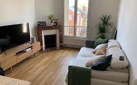 Appartement Tout Confort A 10 Min De La Defense